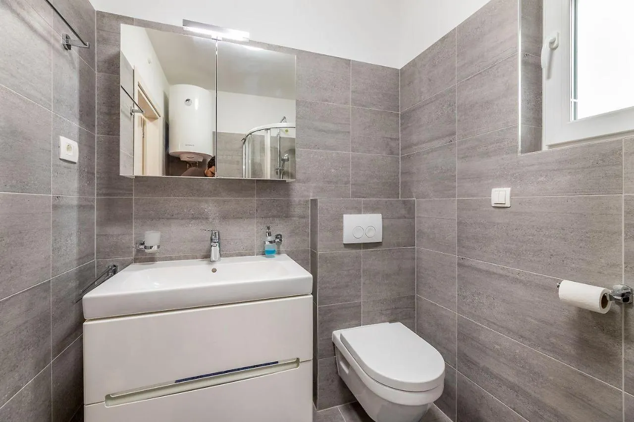 Moderne Ferienwohnung Mit Meerblick, Klima, Wifi Baska  Croatia