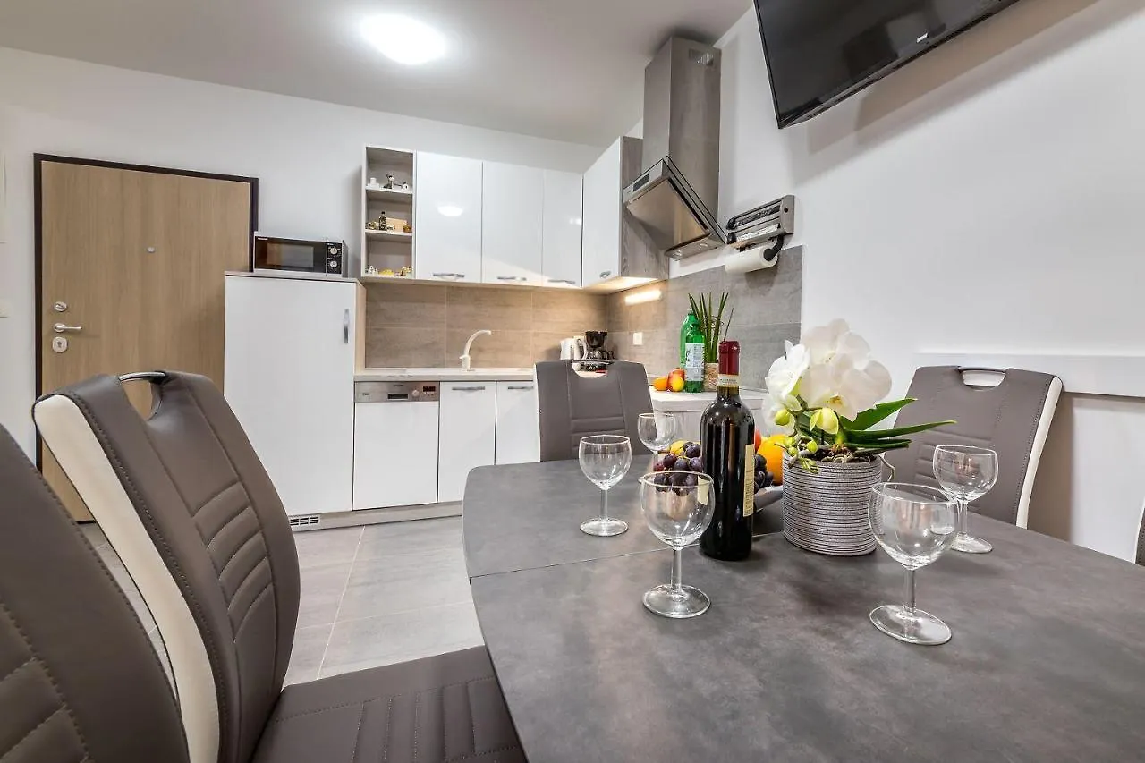 Moderne Ferienwohnung Mit Meerblick, Klima, Wifi Baska  Croatia
