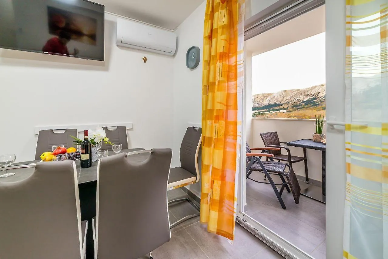 Moderne Ferienwohnung Mit Meerblick, Klima, Wifi Baska  Apartment