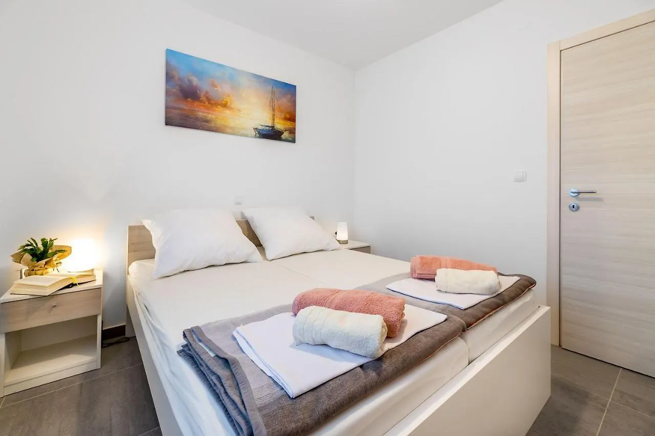 Moderne Ferienwohnung Mit Meerblick, Klima, Wifi Baska  Apartment Baska (Krk)