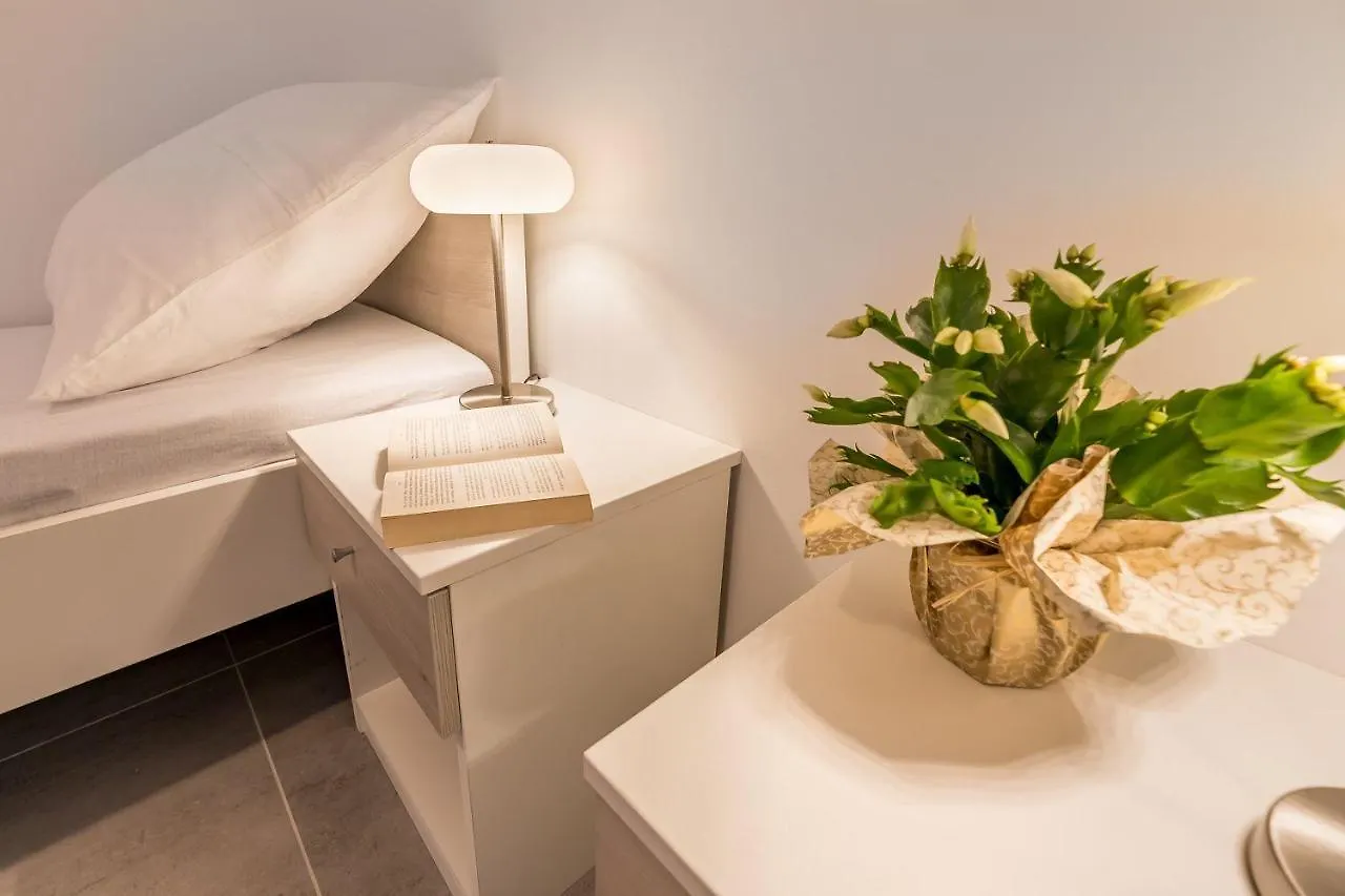 Moderne Ferienwohnung Mit Meerblick, Klima, Wifi Baska  0*, Baska (Krk)